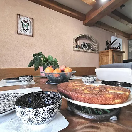 Paisible Renove A St Just, Terrasse Privee, Randonnees, Proche Puy En Velay - Fr-1-582-343 Holiday home Saint-Just-pres-Brioude